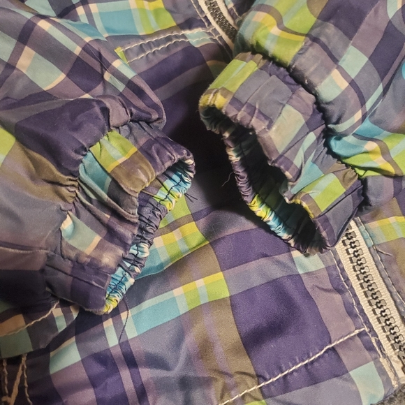 Osh Kosh Plaid Jacket 2T - Picture 4 of 4